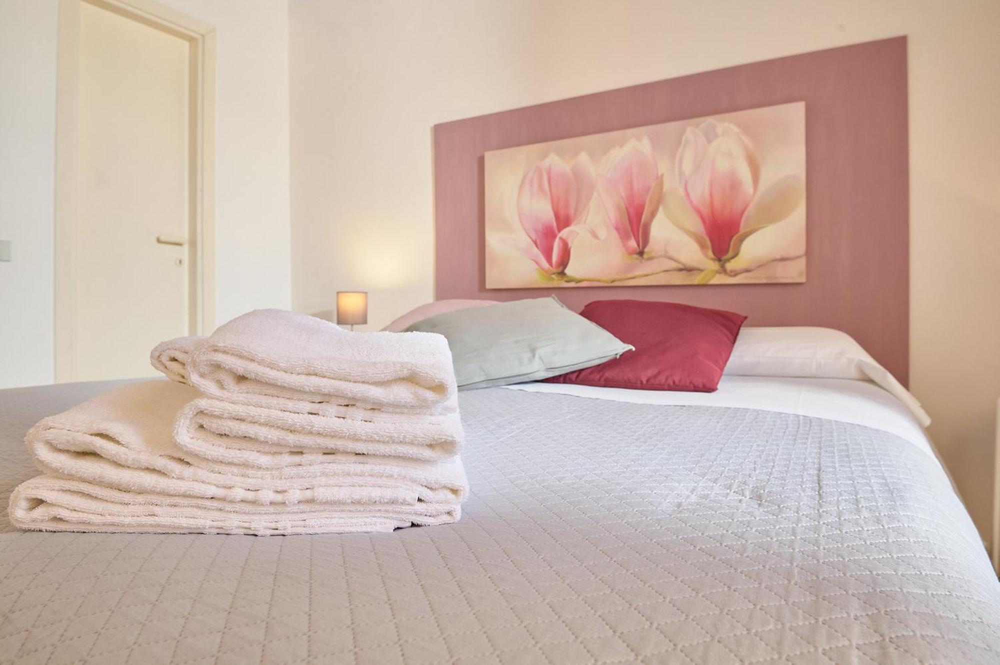 Il Chiostro Appartamenti & Suites Суверето Экстерьер фото