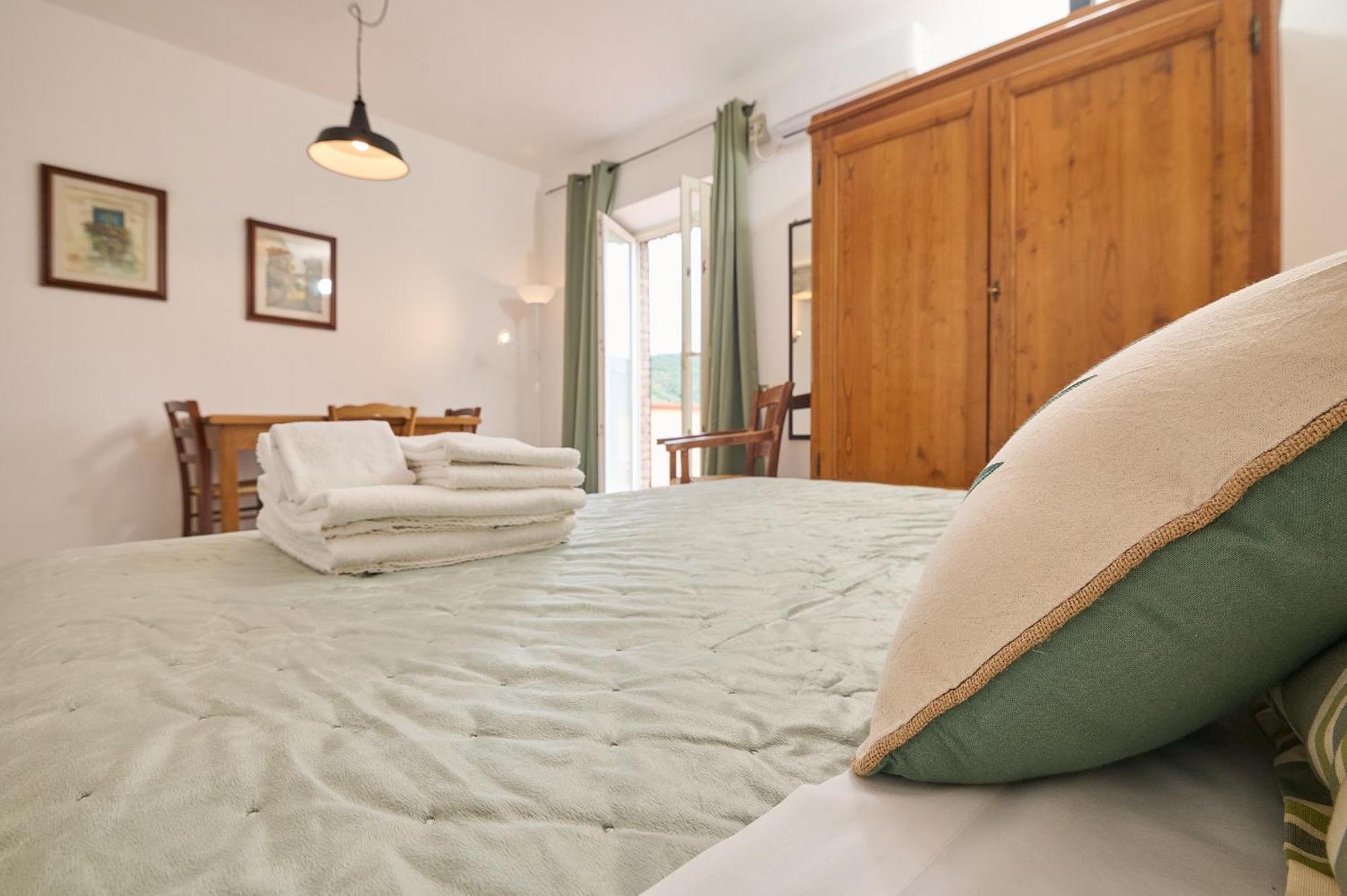 Il Chiostro Appartamenti & Suites Суверето Экстерьер фото