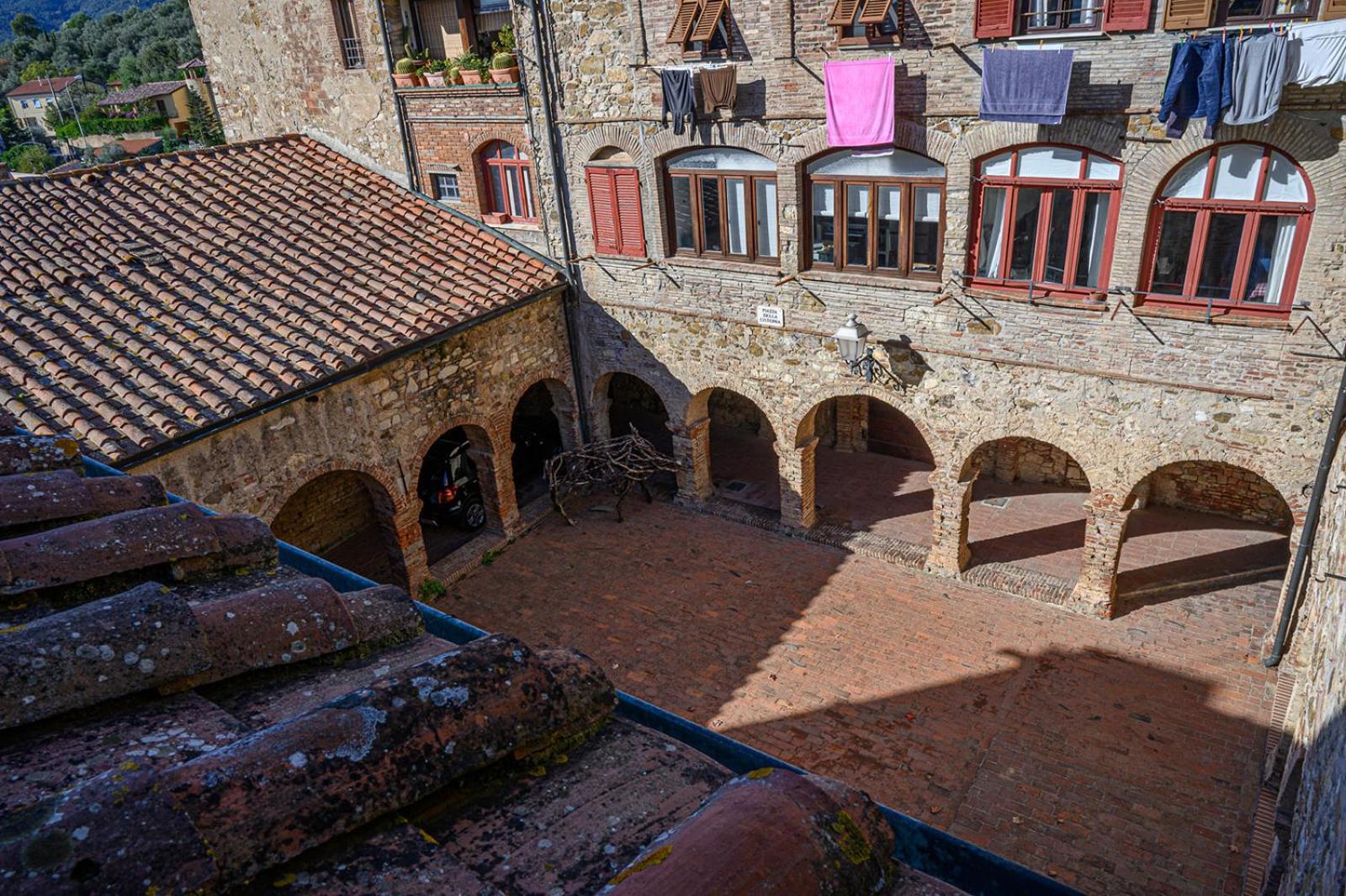 Il Chiostro Appartamenti & Suites Суверето Экстерьер фото